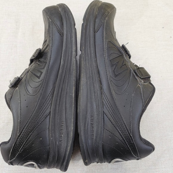 New Balance 577 Mens Black Leather Walking Shoes Hook and Loop Size 8.5 4E - Picture 3 of 11
